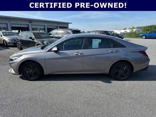 2023 Hyundai ELANTRA SEL