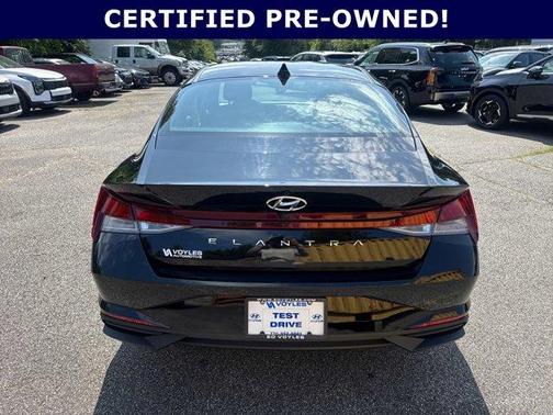2023 Hyundai ELANTRA SEL