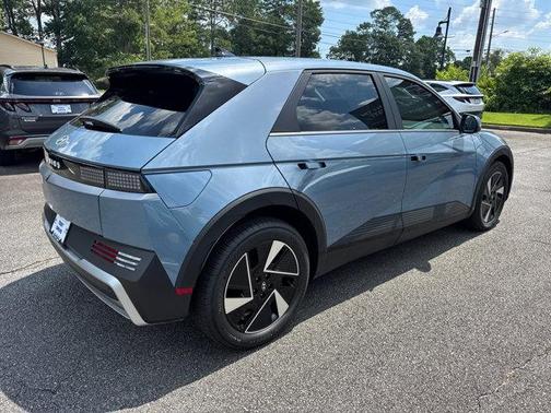 2025 Hyundai IONIQ 5 SE