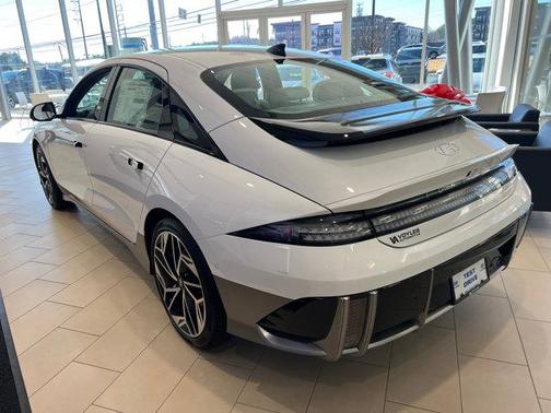 2025 Hyundai IONIQ 6 Limited