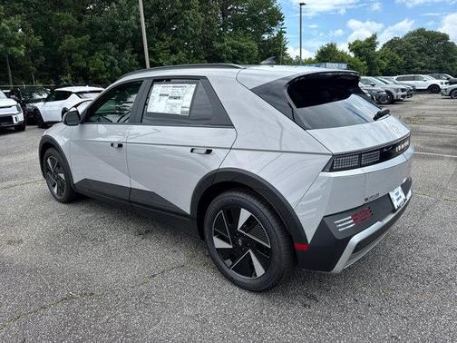 2025 Hyundai IONIQ 5 SEL