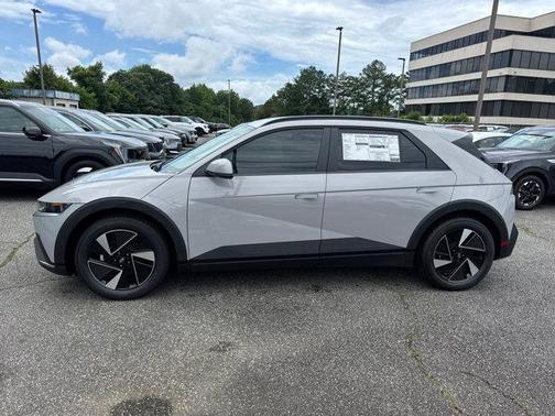 2025 Hyundai IONIQ 5 SEL