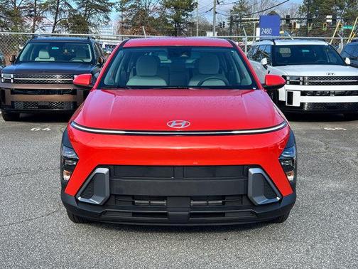 2025 Hyundai KONA SE