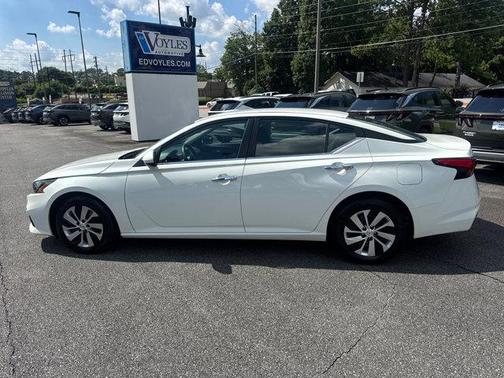 2022 Nissan Altima 2.5 S