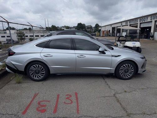 2024 Hyundai SONATA Hybrid SEL