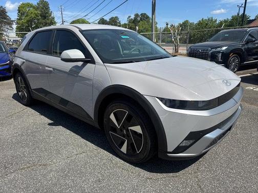 2025 Hyundai IONIQ 5 SE