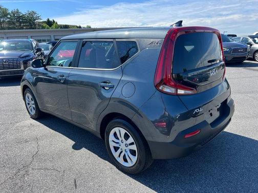 2022 Kia Soul LX
