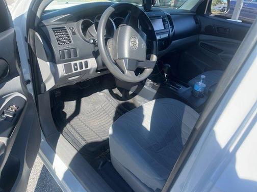 2013 Toyota Tacoma Base