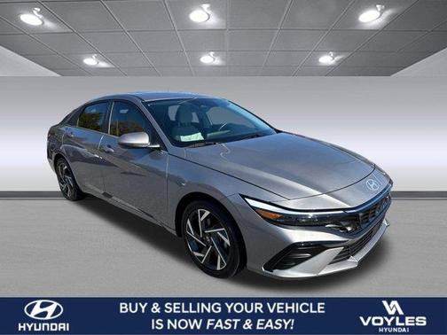 2025 Hyundai ELANTRA Limited