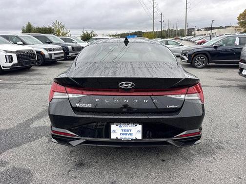 2023 Hyundai ELANTRA Limited