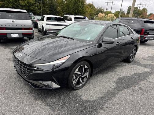 2023 Hyundai ELANTRA Limited