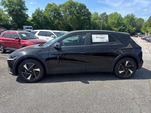 2025 Hyundai IONIQ 5 SE