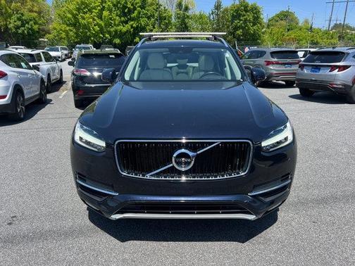 2017 Volvo XC90 T6 Momentum