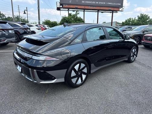 2025 Hyundai IONIQ 6 SE
