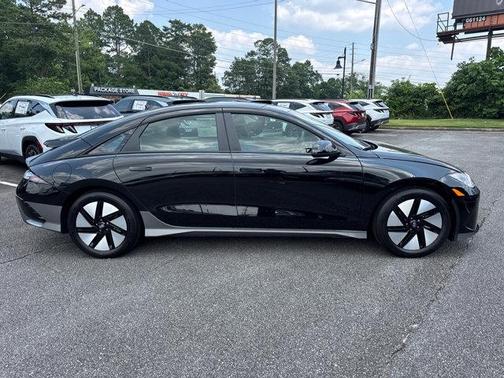 2025 Hyundai IONIQ 6 SE