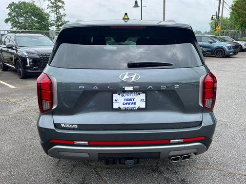 2025 Hyundai PALISADE SEL Premium