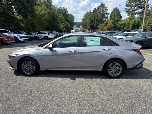 2025 Hyundai ELANTRA HEV Blue