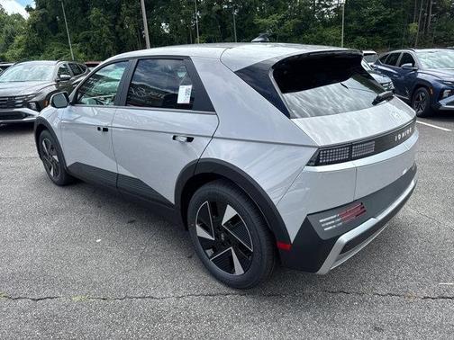 2025 Hyundai IONIQ 5 SE