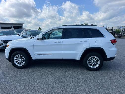 2020 Jeep Grand Cherokee Laredo E