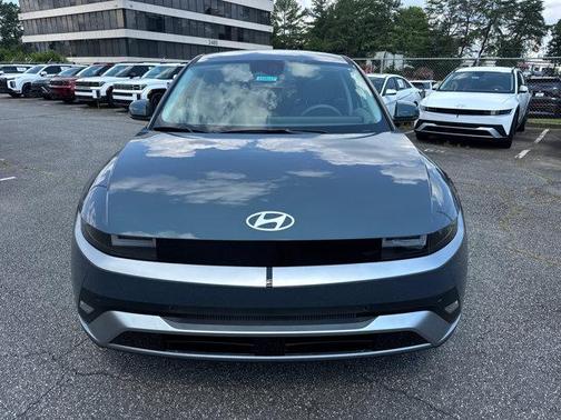 2025 Hyundai IONIQ 5 SE