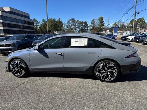 2025 Hyundai IONIQ 6 Limited