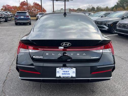 2026 Hyundai ELANTRA Limited