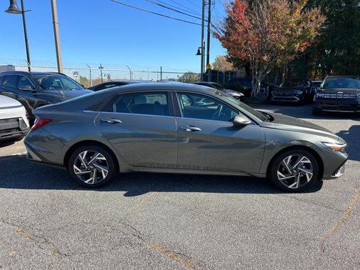 2026 Hyundai ELANTRA Limited