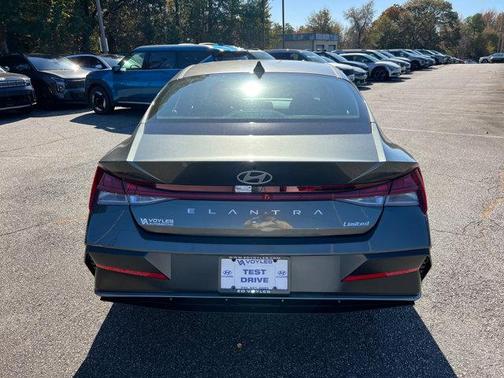 2026 Hyundai ELANTRA Limited
