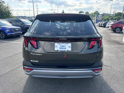 2025 Hyundai TUCSON SEL