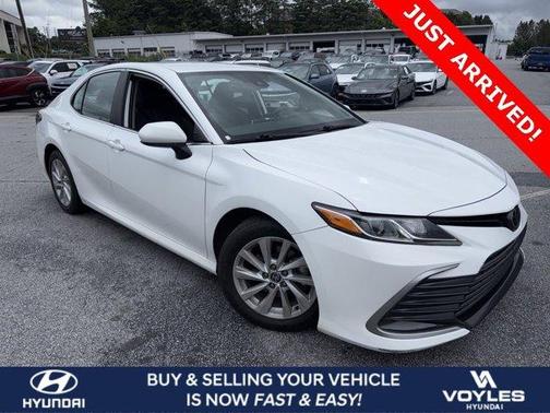 2022 Toyota Camry LE