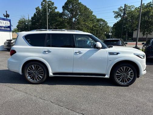 2018 INFINITI QX80 Base