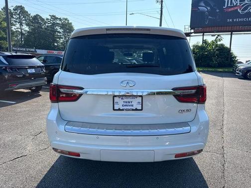 2018 INFINITI QX80 Base