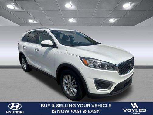 2017 Kia Sorento LX