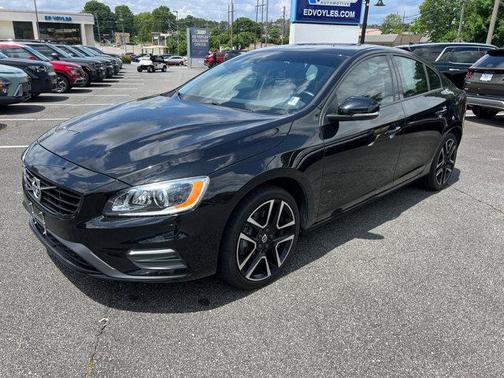 2018 Volvo S60 T5 Dynamic
