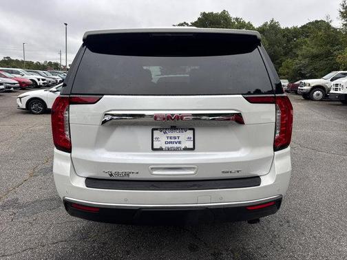 2022 GMC Yukon SLT