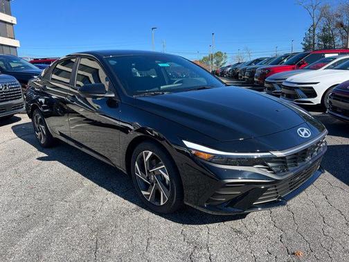 2025 Hyundai ELANTRA SEL Sport