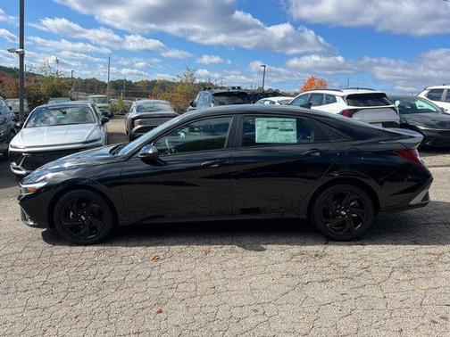 2026 Hyundai ELANTRA HEV SEL Sport