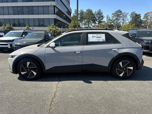 2025 Hyundai IONIQ 5 SEL