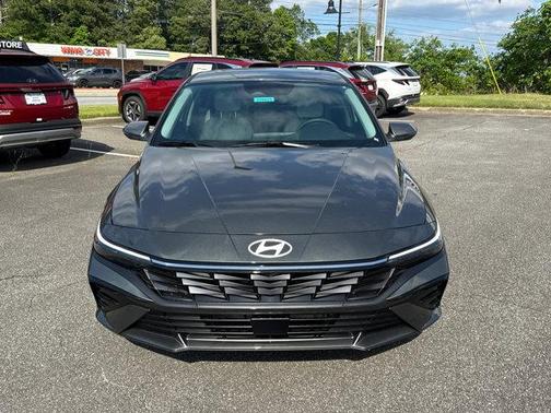 2025 Hyundai ELANTRA HEV Limited