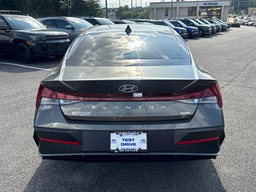 2025 Hyundai ELANTRA HEV Limited