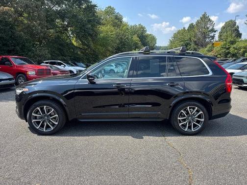 2018 Volvo XC90 T6 Momentum