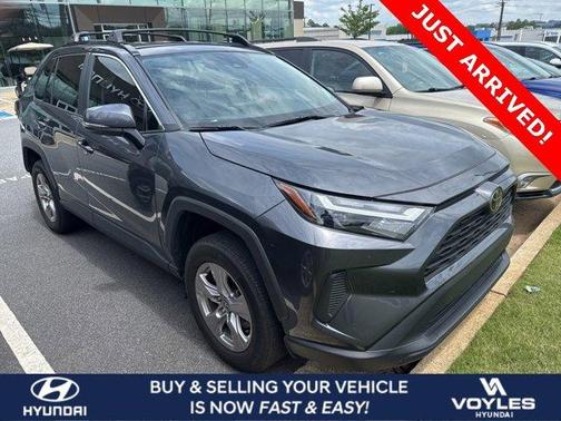 2022 Toyota RAV4 XLE