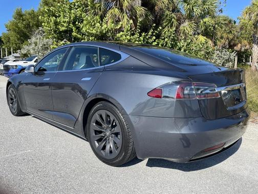 2019 Tesla Model S 