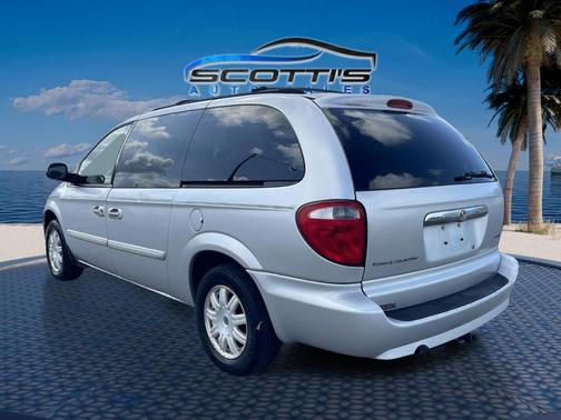 2007 Chrysler Town & Country Touring