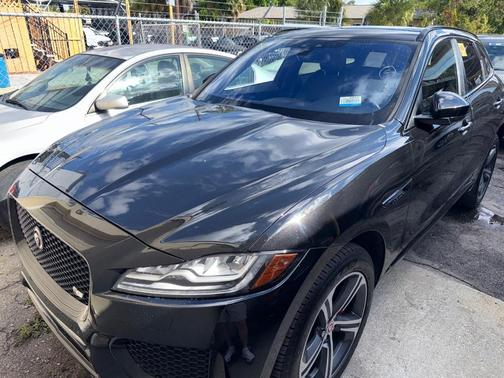 2018 Jaguar F-PACE S