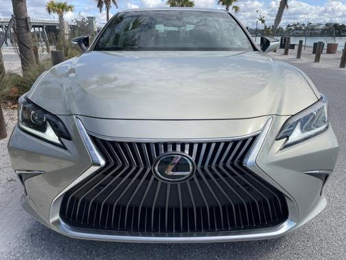 2021 Lexus ES 350 