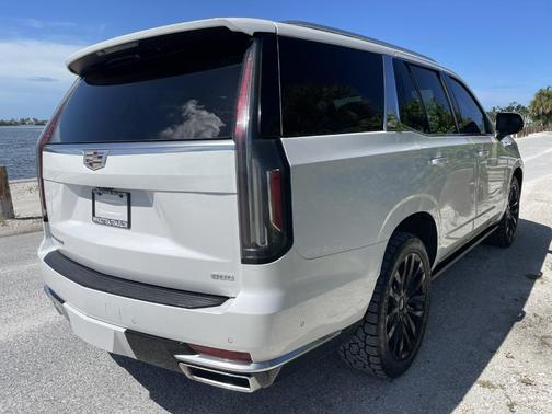 2021 Cadillac Escalade Premium Luxury