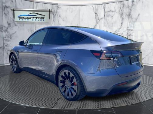 2023 Tesla Model Y Performance