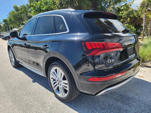 2019 Audi Q5 2.0T Premium Plus