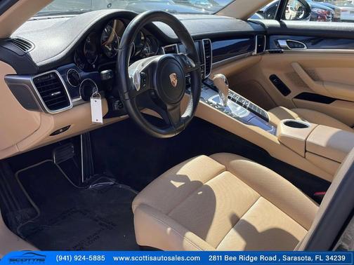 2013 Porsche Panamera Platinum Edition